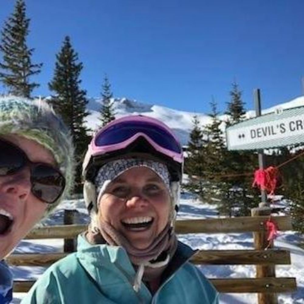 Meet your Posher, Carla